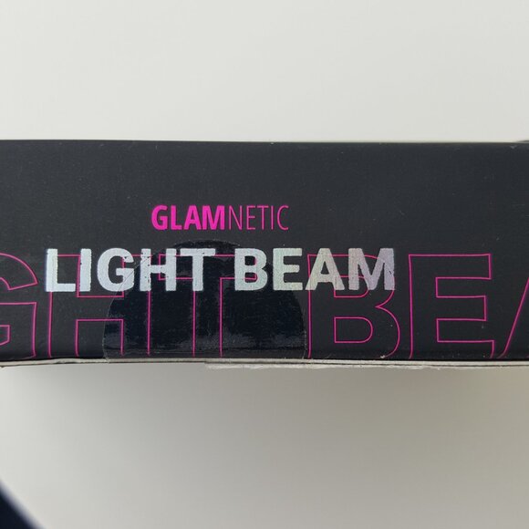 GLAMNETIC ! Light Beam Nails - Picture 2 of 4